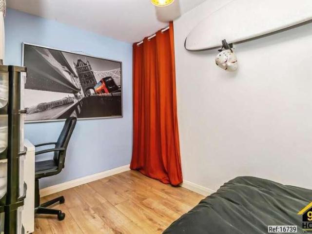 Flat for sale in Netherne-on-the-Hill, Red Hill
