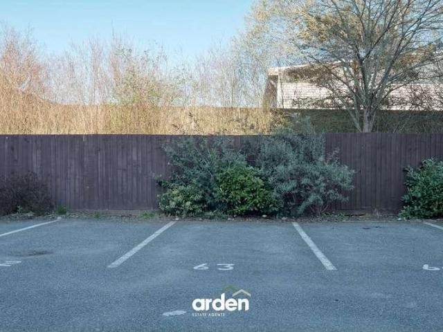 Flat for sale in Lakeside, Redditch