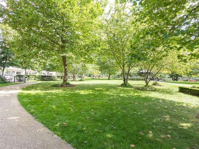 Flat for sale in Colindale, Greater London