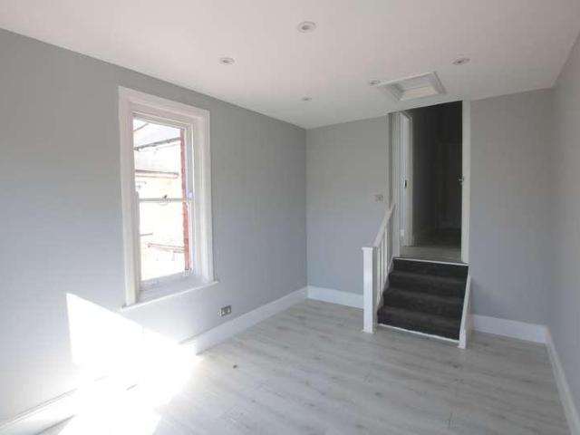 Flat for sale in Mapesbury, Greater London