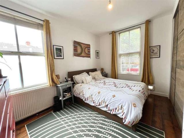 Flat for sale in Georgia, Greater Manchester