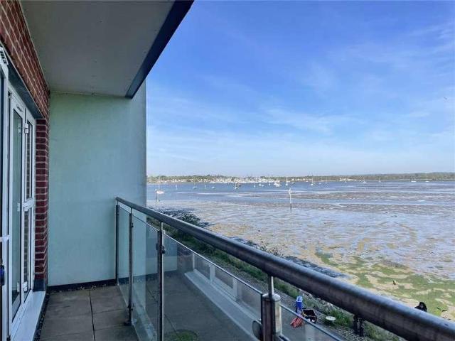 Flat for sale in Poole
