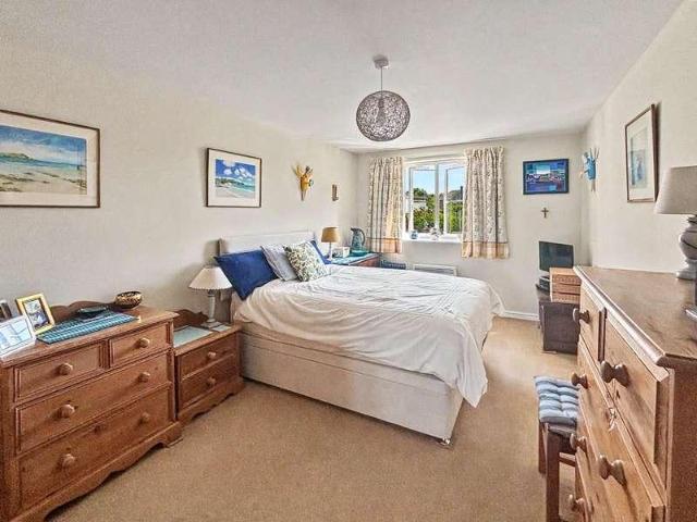 Flat for sale in Sherborne, East Dorset