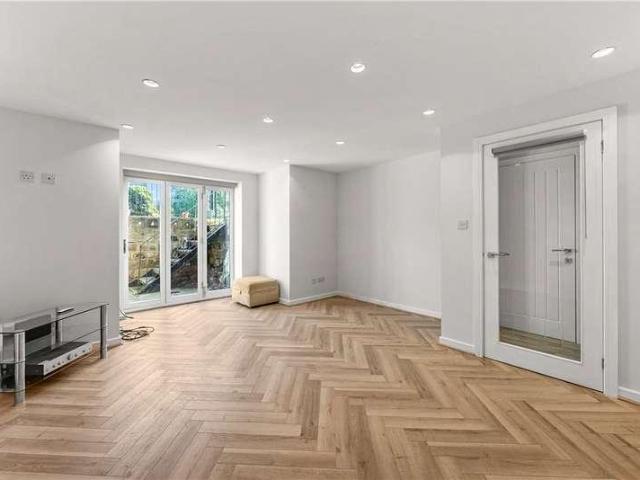 Flat for sale in Low Harrogate, Harrogate