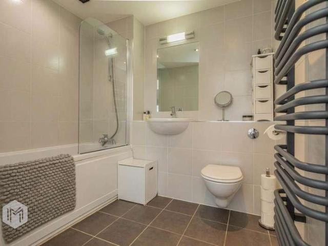 Flat for sale in City Centre, Georgia
