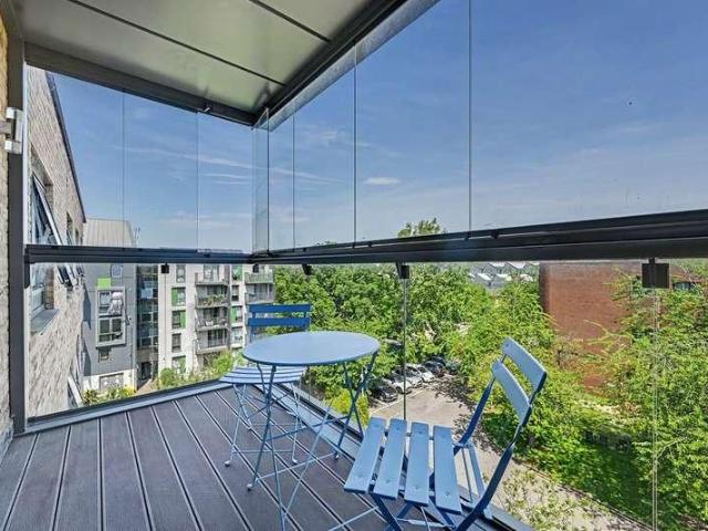 Flat for sale in Dollis Hill, Greater London