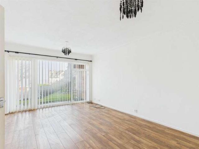 Flat for sale in Wallasey, New Brighton