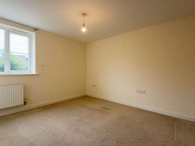Flat for sale in Hamilton, Old Wharf