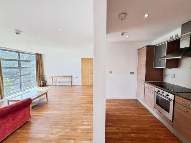 Flat for sale in St Ann's, Haddon