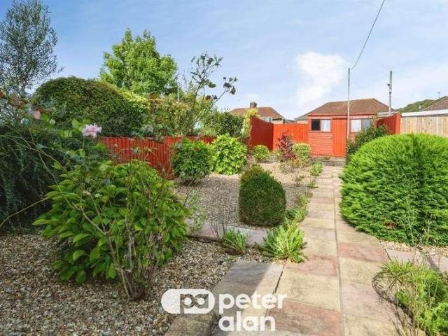 Flat for sale in Baglan