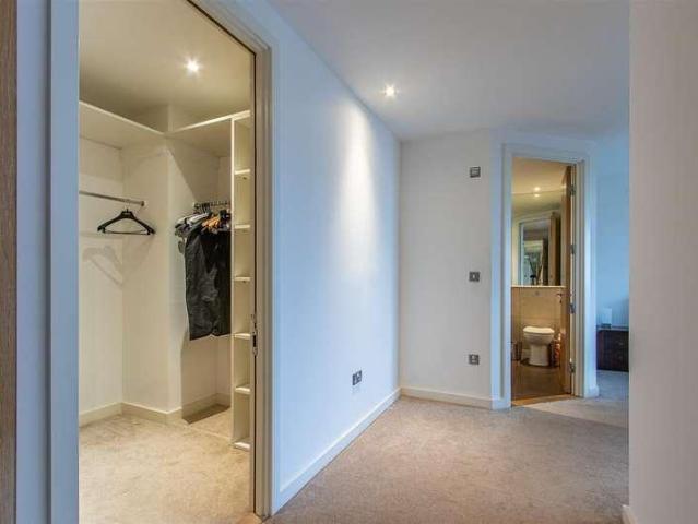 Flat for sale in Crockherbtown, Falcon Lodge