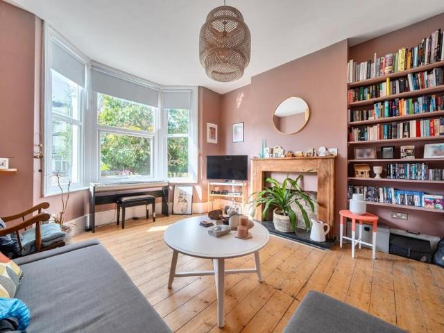 Flat for sale in London Borough of Lewisham, Greater London