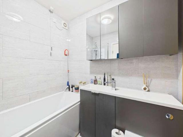 Flat for sale in Goring-by-Sea, Worthing