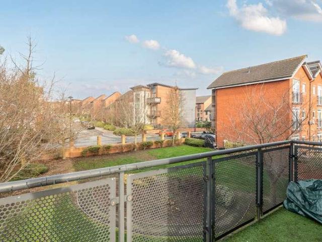 Flat for sale in Joiner's Square, Hanley