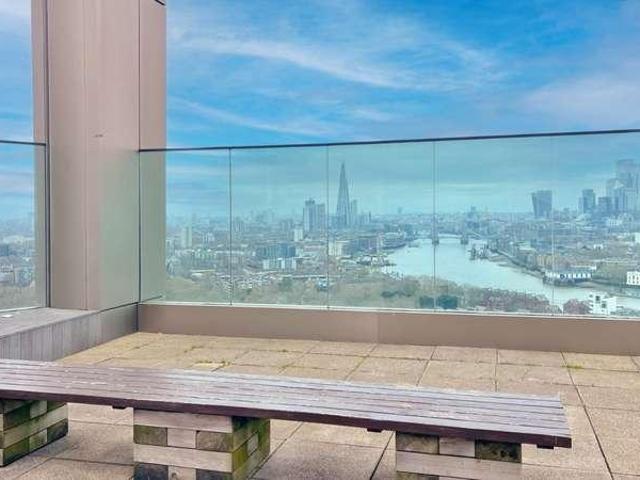 Flat for sale in Rotherhithe, Greater London