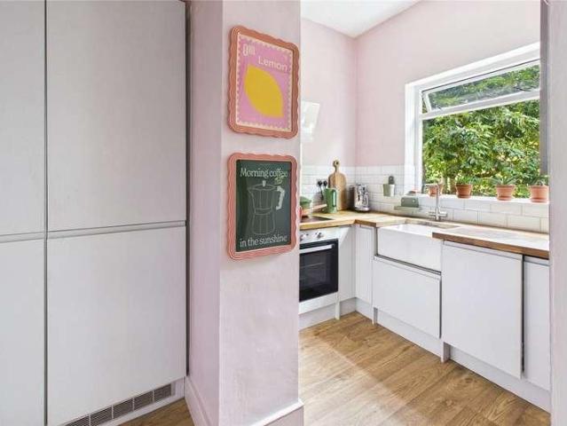 Flat for sale in London Borough of Lambeth, Greater London