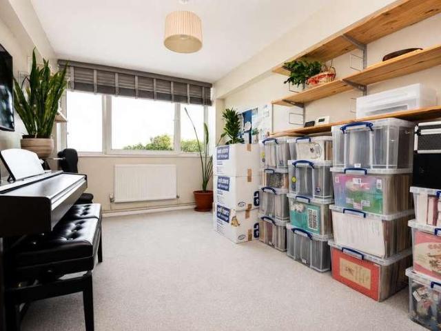 Flat for sale in West End, Fareham