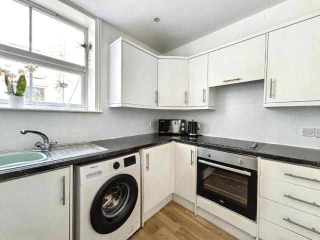 Flat for sale in Central, Heathlands