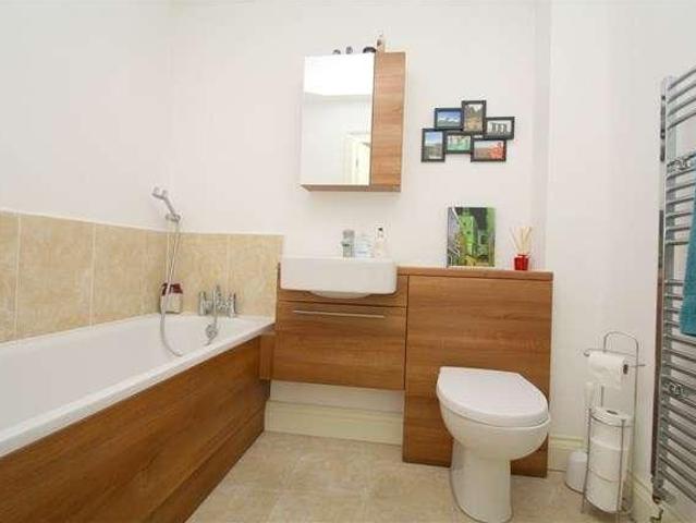 Flat for sale in Lower Halliford, Surrey