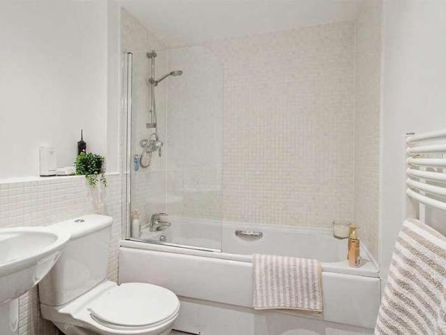 Flat for sale in Woodthorpe, Gedling