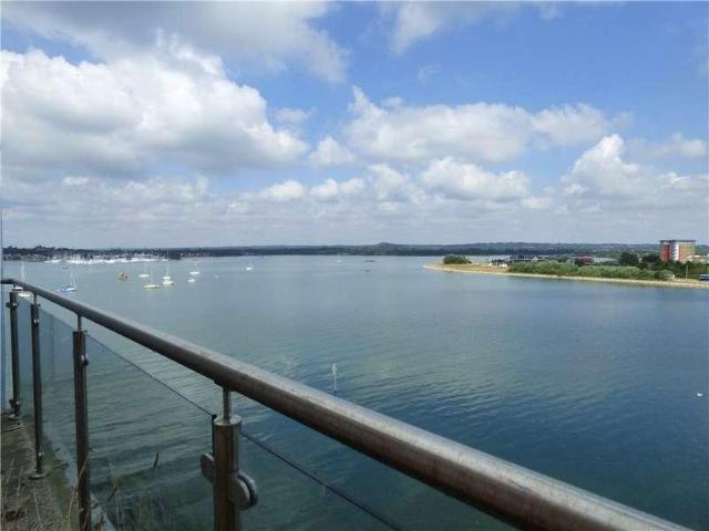 Flat for sale in Poole