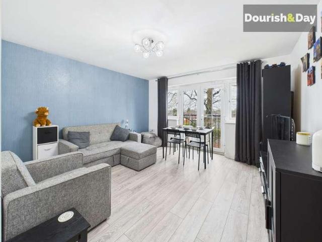 Flat for sale in Rowley Park, Baswich
