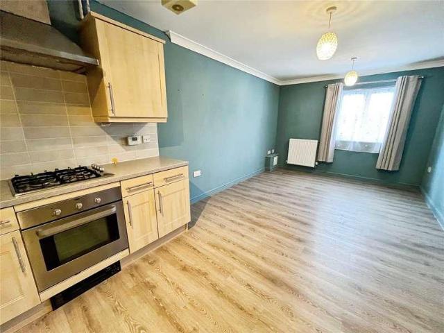 Flat for sale in Redhouse, Blunsdon St Andrew