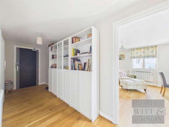 Flat for sale in Central, Heathlands