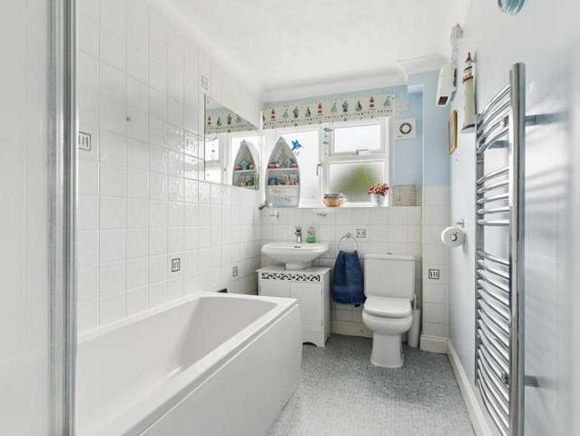 Flat for sale in King's Walden, Hertfordshire