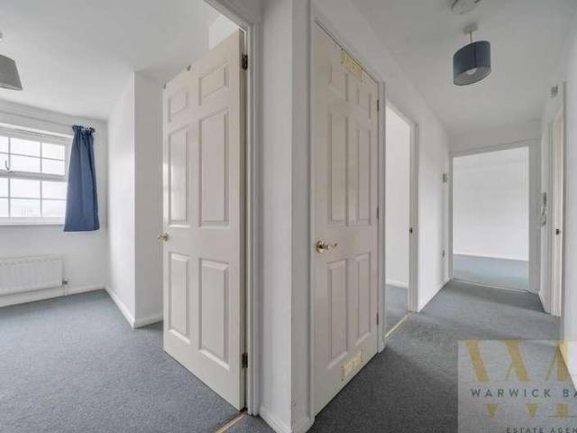 Flat for sale in Fishersgate, West Sussex