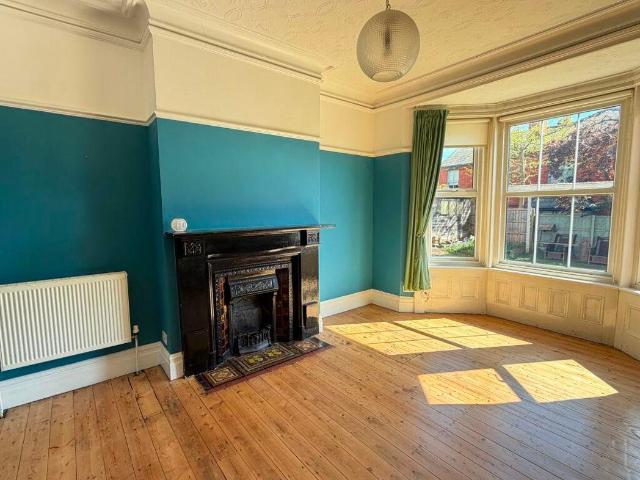 Flat for sale in New Boultham, Brayford