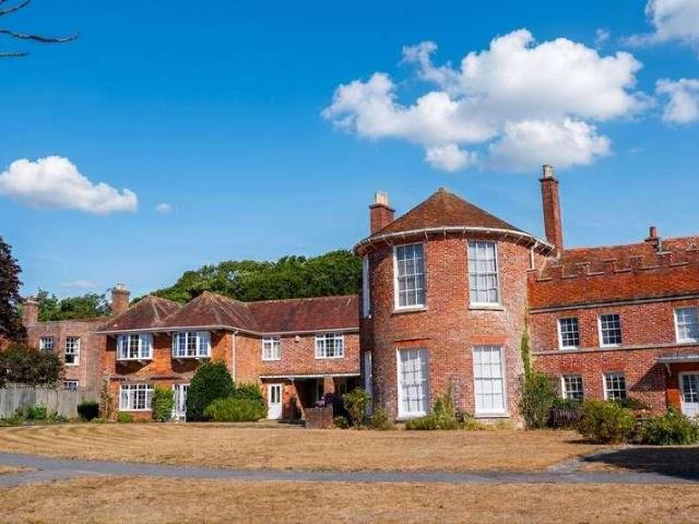 Flat for sale in Milford-on-Sea, Ashurst Bridge
