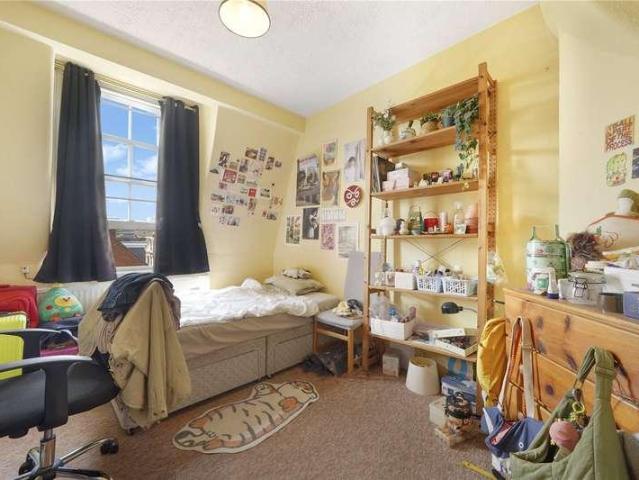 Flat for sale in London Borough of Camden, Greater London