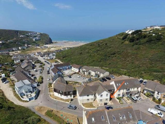 Flat for sale in Porthtowan, Cornwall