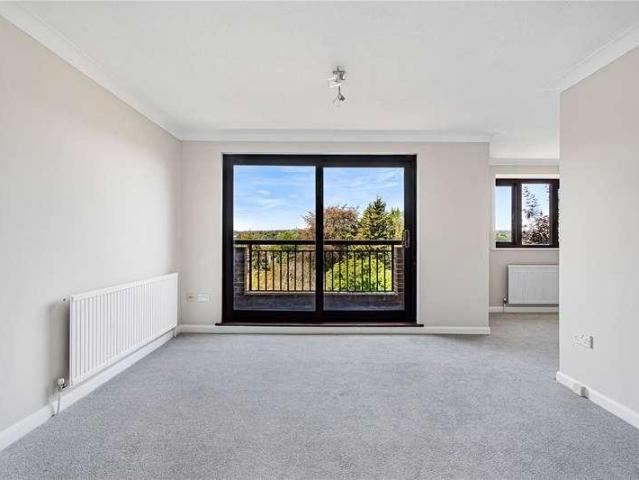 Flat for sale in Waverley Estate, Waverley