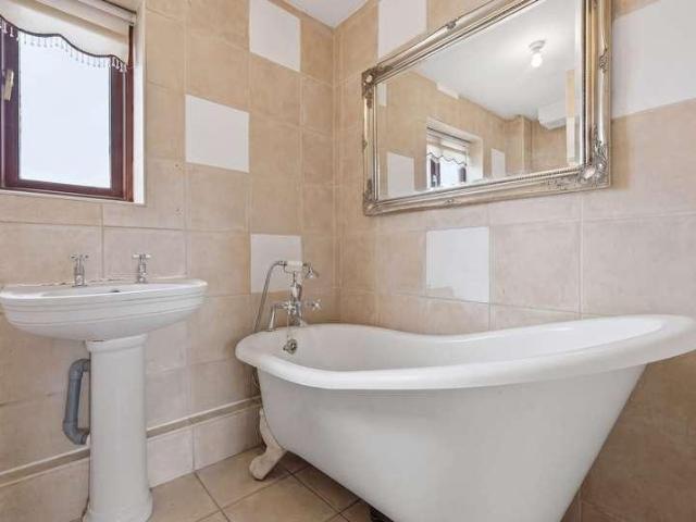 Flat for sale in Epping, Essex