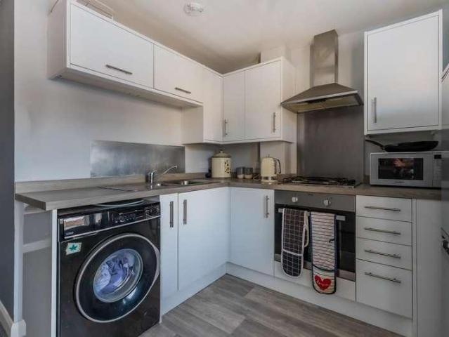 Flat for sale in Taffs Well, Wales
