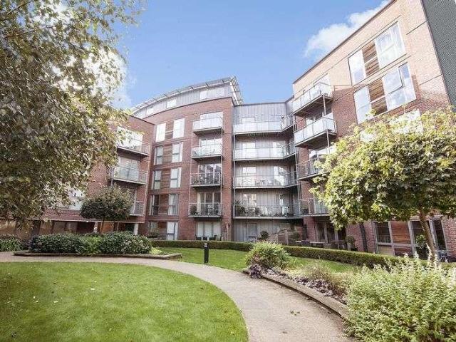 Flat for sale in Blackhills, Surrey