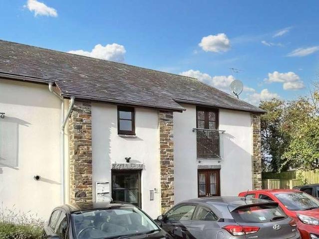 Flat for sale in Weir Quay, Devon