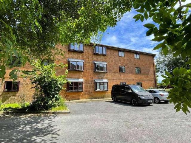 Flat for sale in Hilsea, City Of Portsmouth