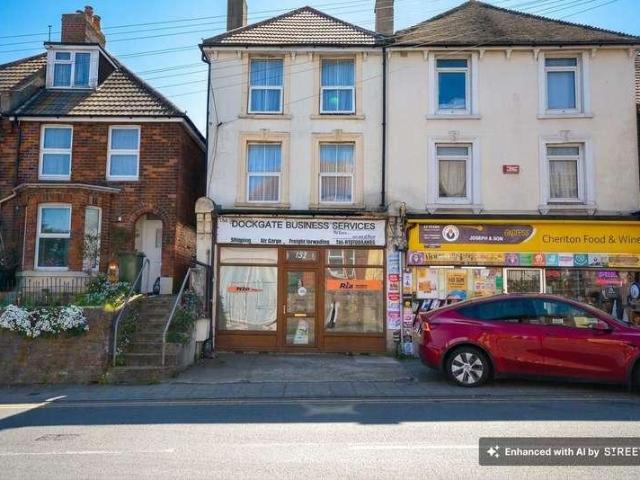 Flat for sale in Folkestone