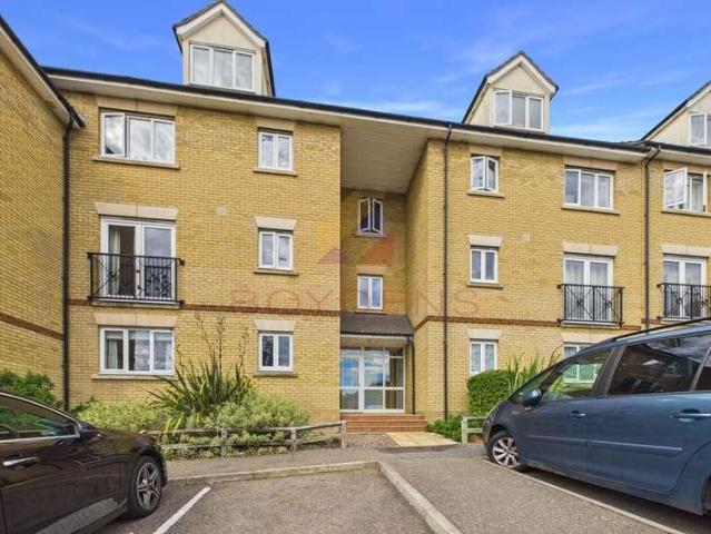 Flat for sale in Myland, Fordham Heath