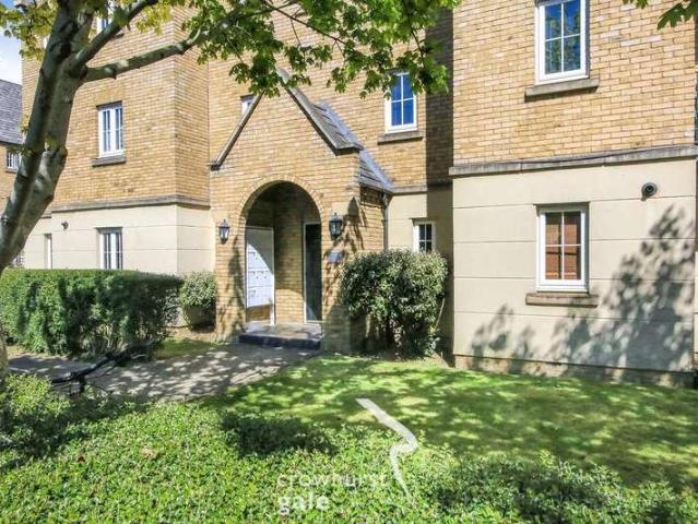 Flat for sale in New Bilton, Warwickshire