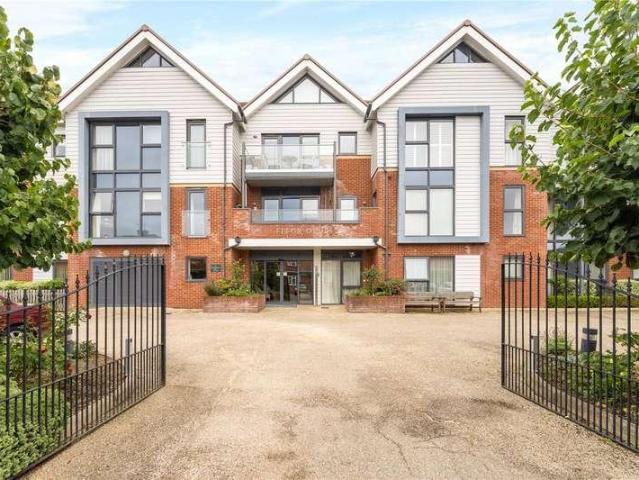 Flat for sale in Barton Stacey, Hampshire