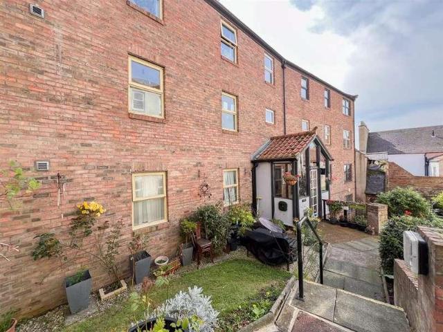Flat for sale in Berwick-upon-tweed, Northumberland