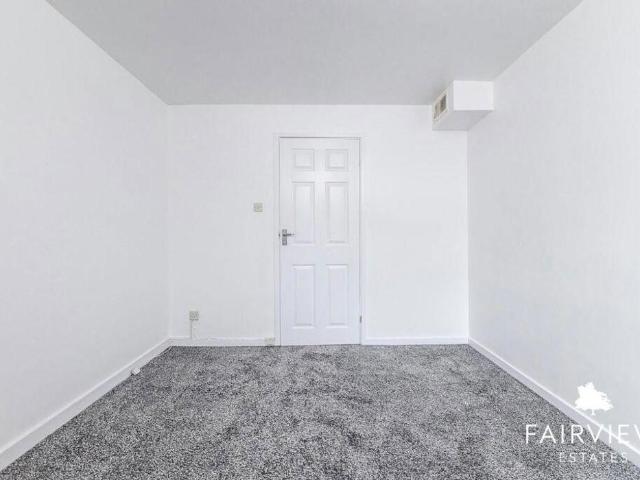 Flat for sale in Haddon, East Midlands