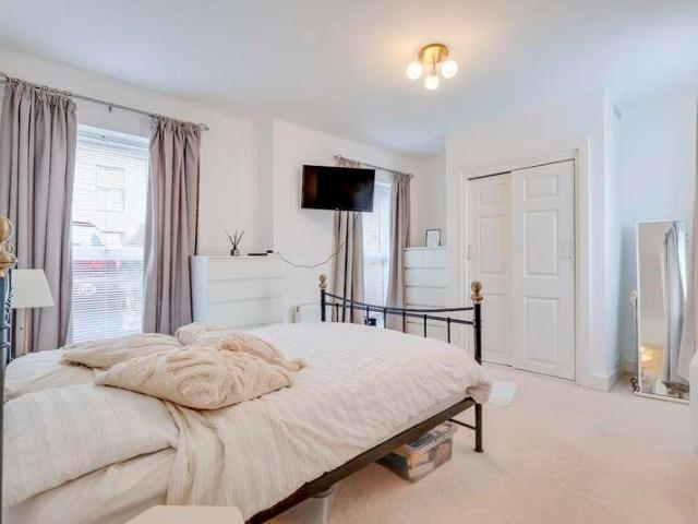 Flat for sale in Botany Bay, City Of Southampton