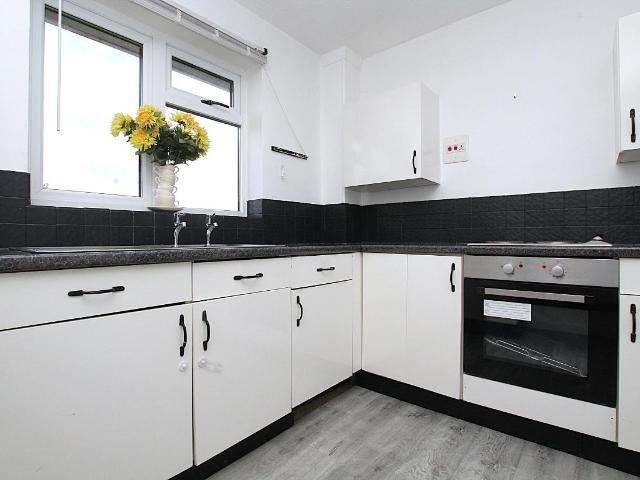 Flat for sale in Hamworthy, Poole
