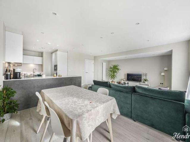 Flat for sale in Prittlewell, Southend-on-Sea