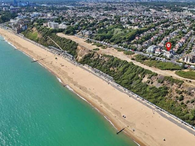 Flat for sale in Boscombe, Bournemouth
